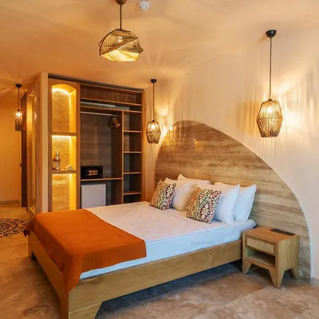 Inone Mucho Selection 4* גומבט